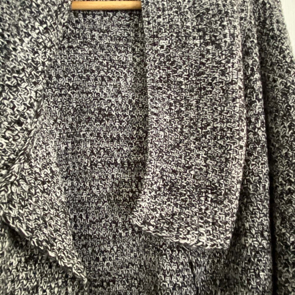 Cardigan - Picture 3 of 4